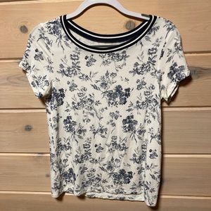 Navy & white floral ring neck crop top - Sz small